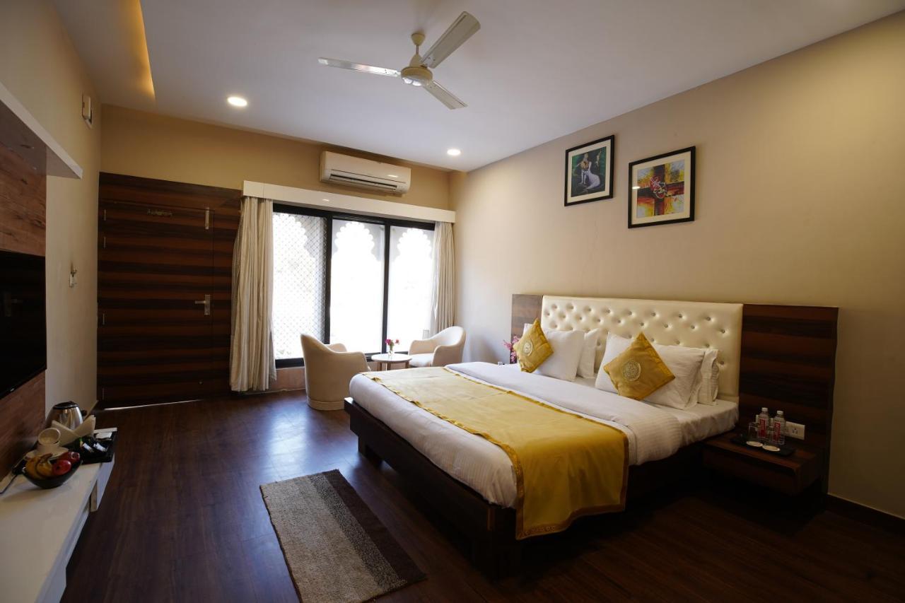 Hotel Rawla Ratanpur Bechiwāra Exterior foto